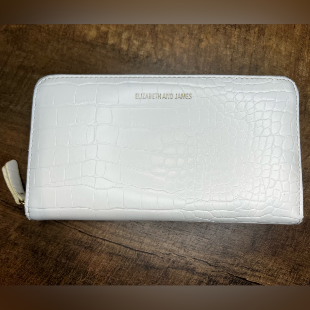 Elizabeth and James wallet